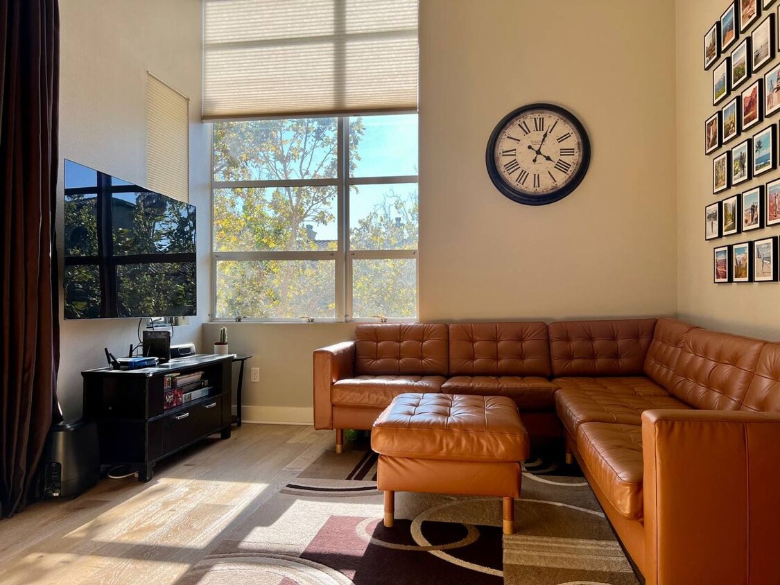 Primary Photo - 3 BEDROOM / 3 BATH CONDO IN DOWNTOWN SJ