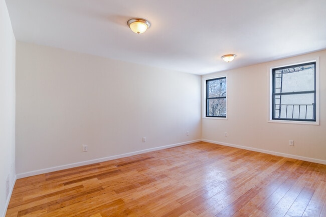 Building Photo - 353 Myrtle Ave