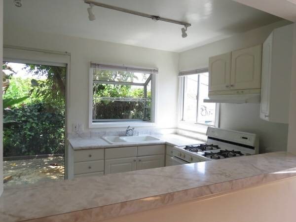 Primary Photo - 11159 Sunshine Terrace