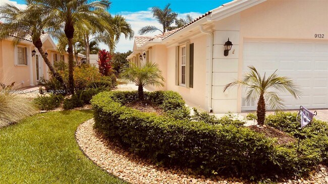 Foto del edificio - 9132 SE Retreat Dr