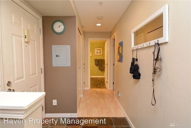 Foto del edificio - 1510 Cherrylane Ave S