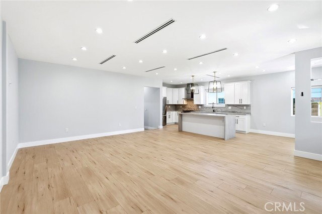 Foto del edificio - 4635 Kraft Ave