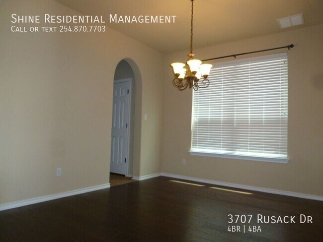 Foto del edificio - 3707 Rusack Dr