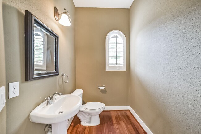 Foto del edificio - 11025 Robin Hood Ct