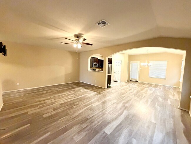 Foto del edificio - Beautiful 4 Bedroom Home in Park Meadows – Available December 1st!