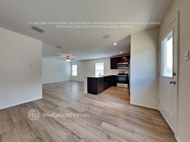 Foto del edificio - 10551 Sewell Cir