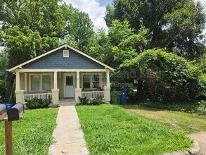 Building Photo - 617 Brookshire St