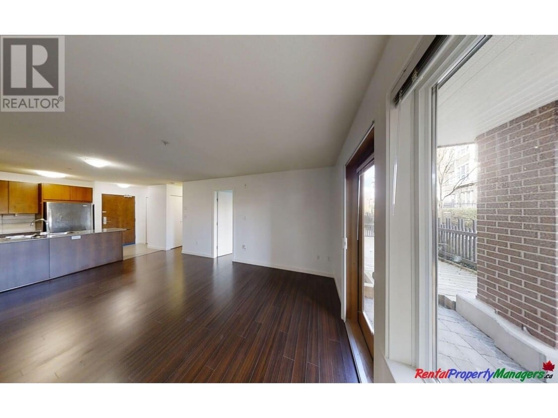 Primary Photo - 5885-5885 Irmin St