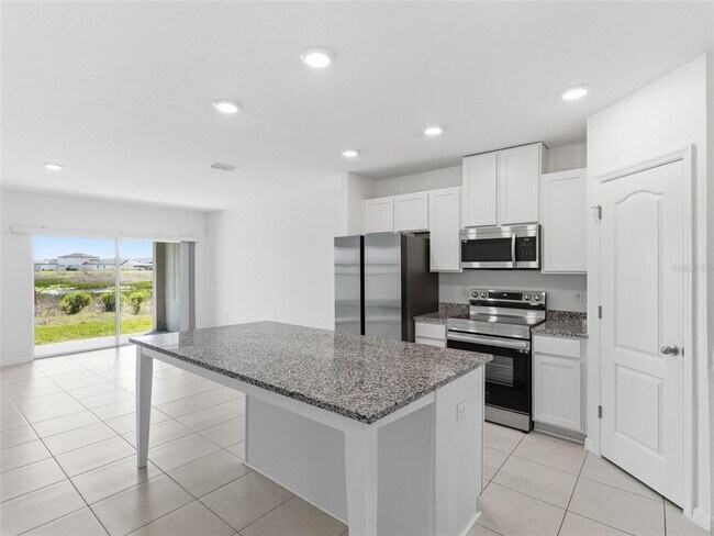 Building Photo - 32156 Pond Apple Bnd