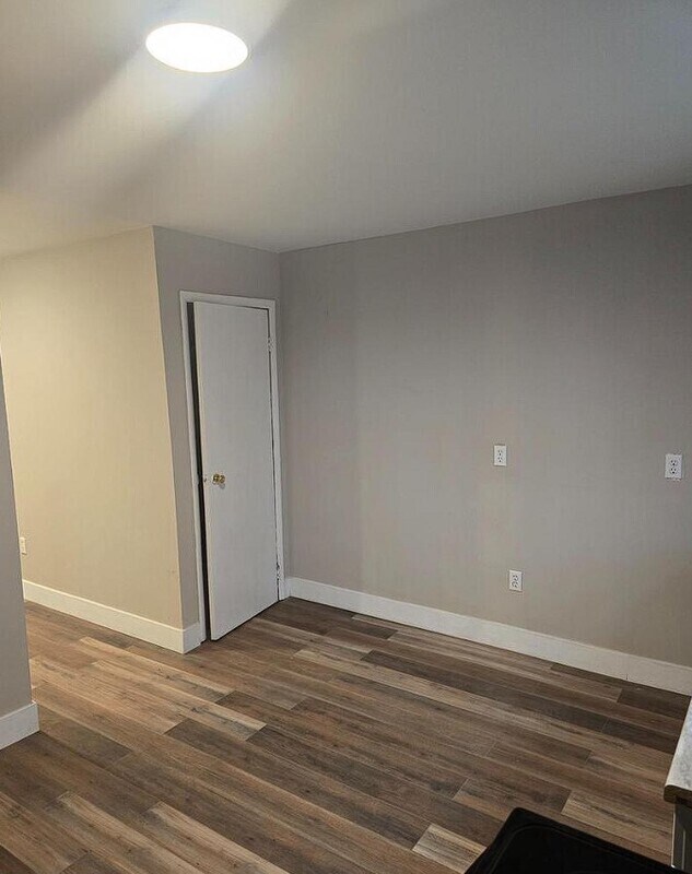 Foto del edificio - 641 N Conestoga St