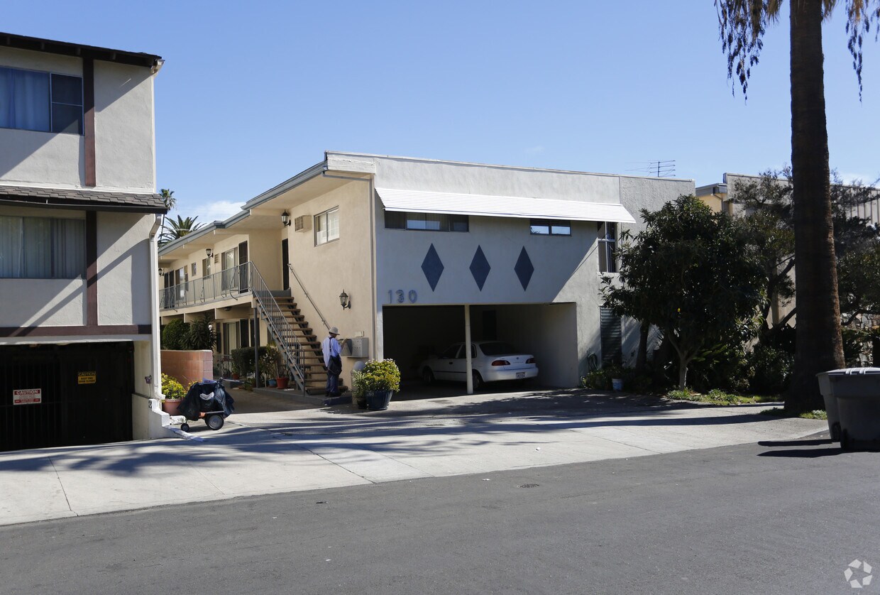 Foto del edificio - 130 N Belmont St