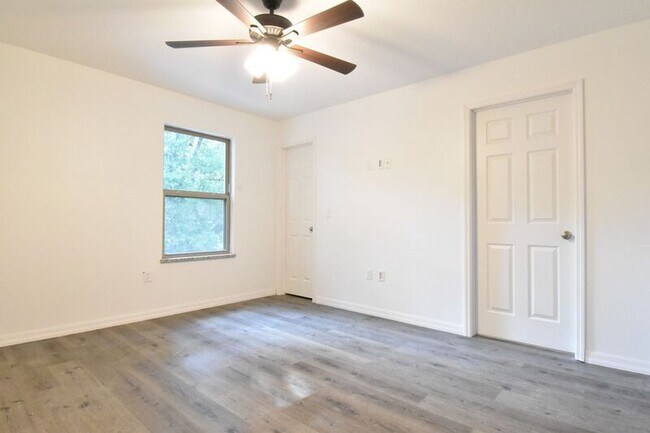 Foto del edificio - 126 Water St