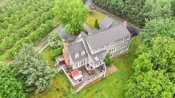 Foto del edificio - 72 Boon Rd