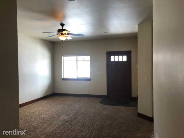 Building Photo - 1123 Forest Glen Dr