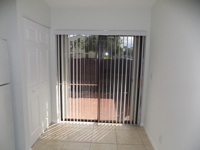 Foto del edificio - 620 Sea Pine Way