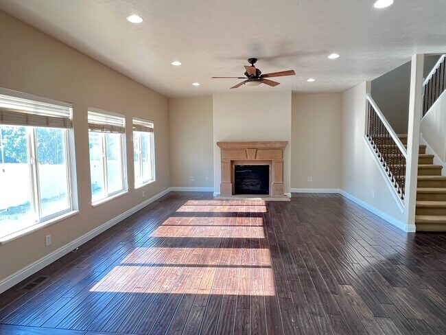 Foto del edificio - 13178 Woodridge Oak Cir