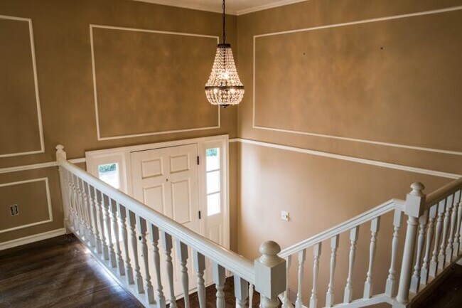 Building Photo - 3 bedroom in Mercer Island WA 98040