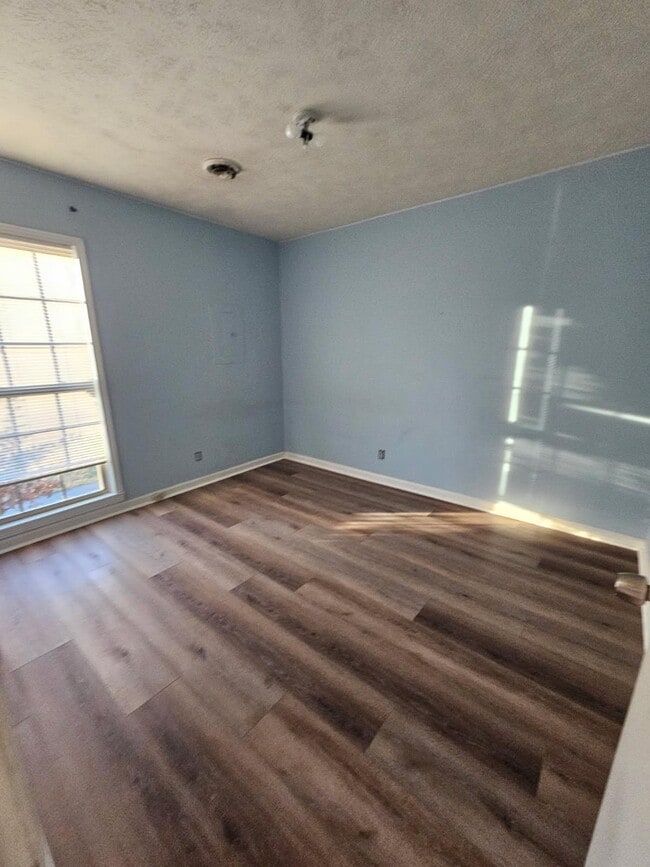 Foto del edificio - 248 Wessington Pl