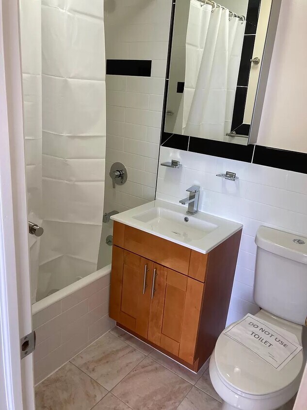 Foto principal - 88-15 168th St