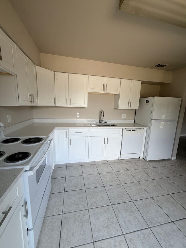 Foto del edificio - 5483 Decatur St
