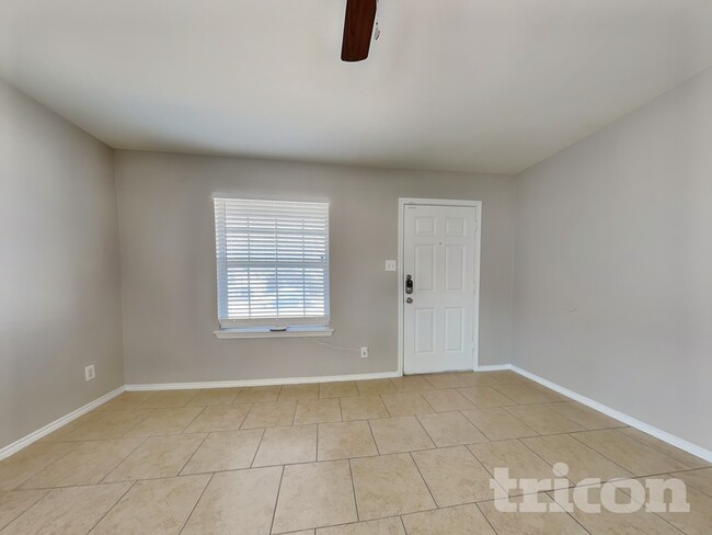 Building Photo - 8147 Steep Valley