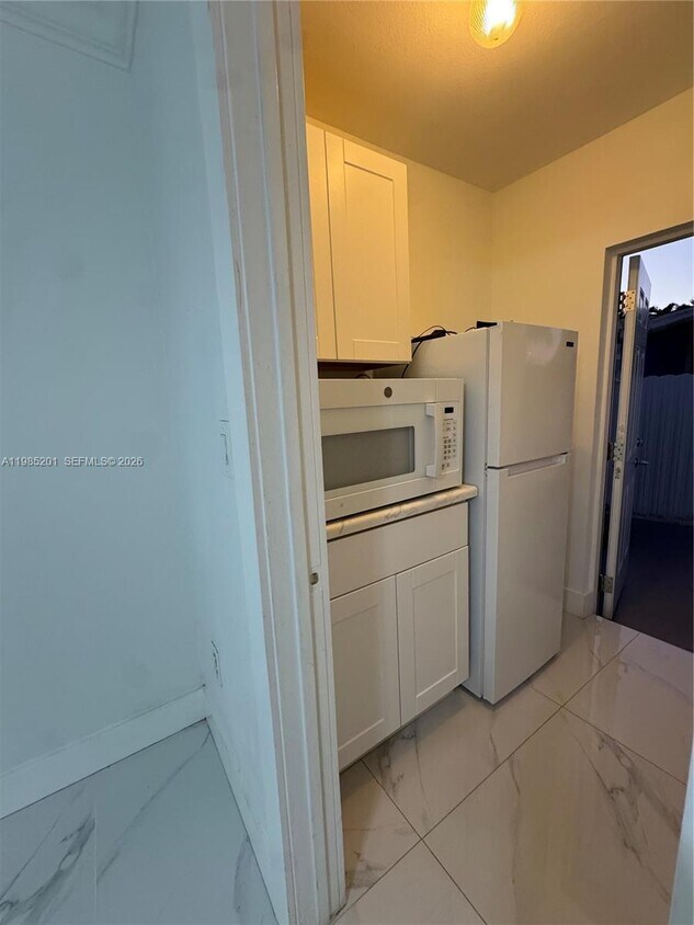Foto del edificio - 9633 SW 11th Ter