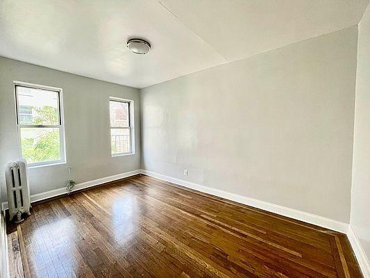 Foto principal - 1 bedroom in Bronx NY 10452