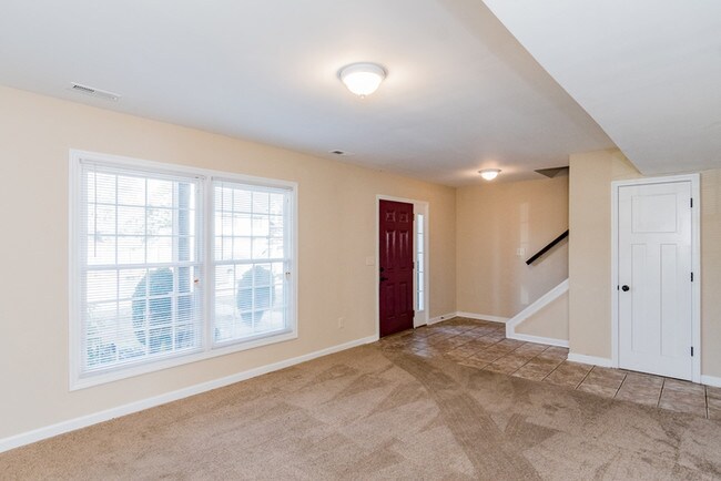 Building Photo - 704 Cahaba Manor Dr