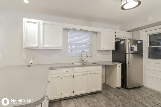 Building Photo - 4712 Soapstone Dr