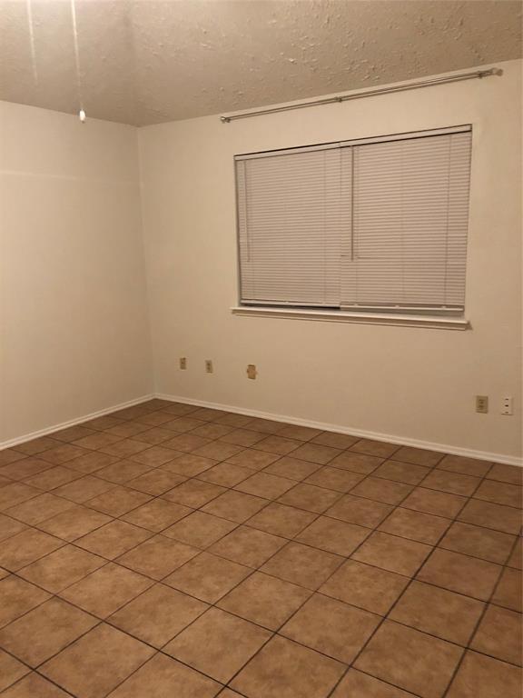 Foto del edificio - 7105 Greenyard Dr