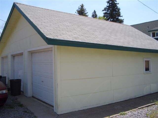 Building Photo - 604-608 N Mt Shasta Dr