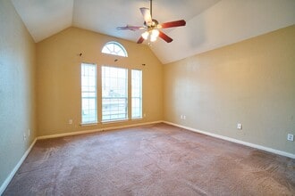 Building Photo - 1914 Marvell Dr