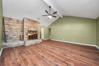 Building Photo - 20411 Jasperwood Ln