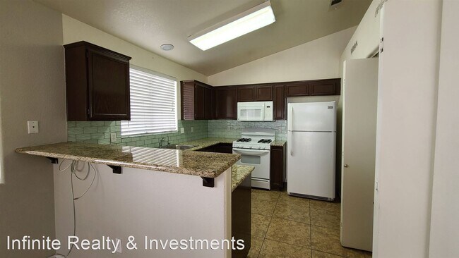 Foto del edificio - 3 br, 2 bath House - 4333 Coyote Crest Court