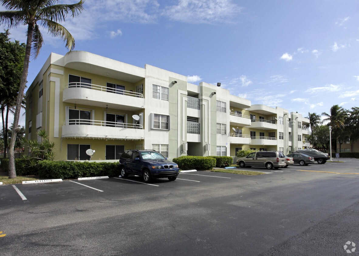 Palm Cove Apartments Miami, FL