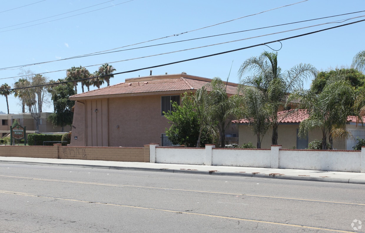 Building Photo - Mollison Palms
