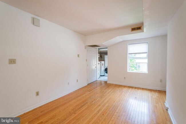 Foto del edificio - 958 N 2nd St