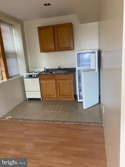 Photo - 4728 Chestnut St Apartment