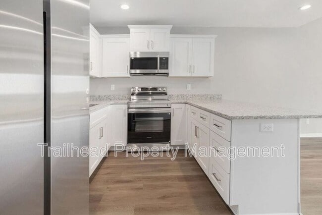 Foto del edificio - 611 Fall Meadow Ln