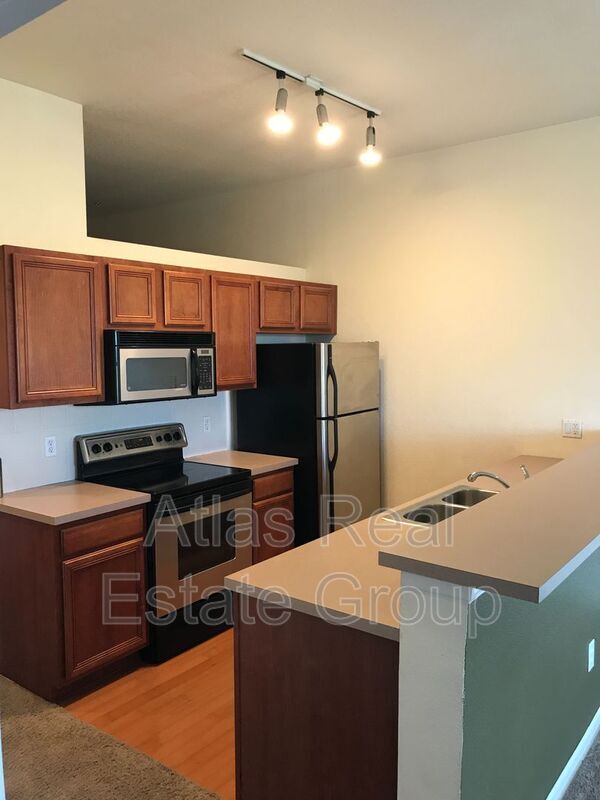 Building Photo - 15475 E Andrews Dr