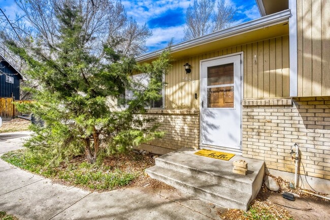 Foto del edificio - Spacious Cul-de-Sac Home Near CSU