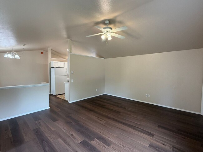 Foto del edificio - Charming Updated Cottage in the Heart of M...