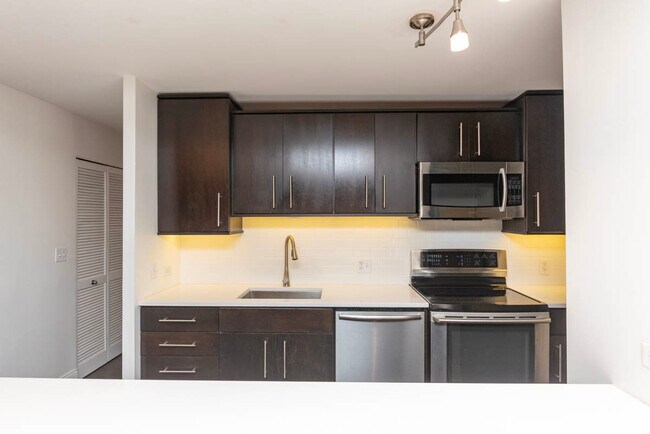 Foto del edificio - 222 E Pearson St