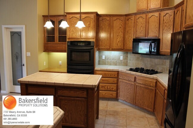 Building Photo - 4115 Rock Lake Dr