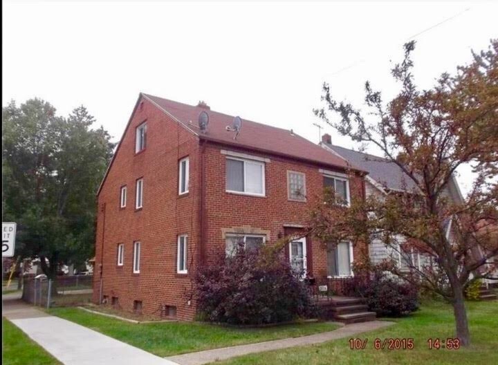 3614 Warren Rd Unit Upper, Cleveland, OH 44111 Apartment for Rent in Cleveland, OH