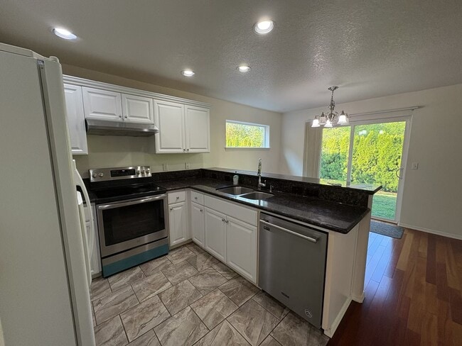 Photo - 16850 NW Arizona Dr House