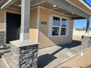 Building Photo - 10371 Longtail Dr
