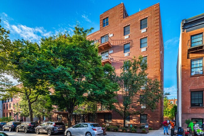 Building Photo - 344 Degraw St