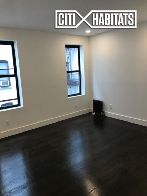 Building Photo - 605 W 151st St