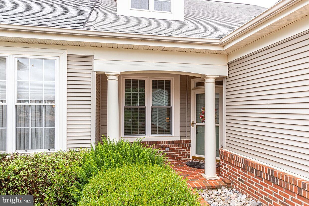 6309 Retriever Ln, Gainesville, VA 20155 Townhome Rentals in